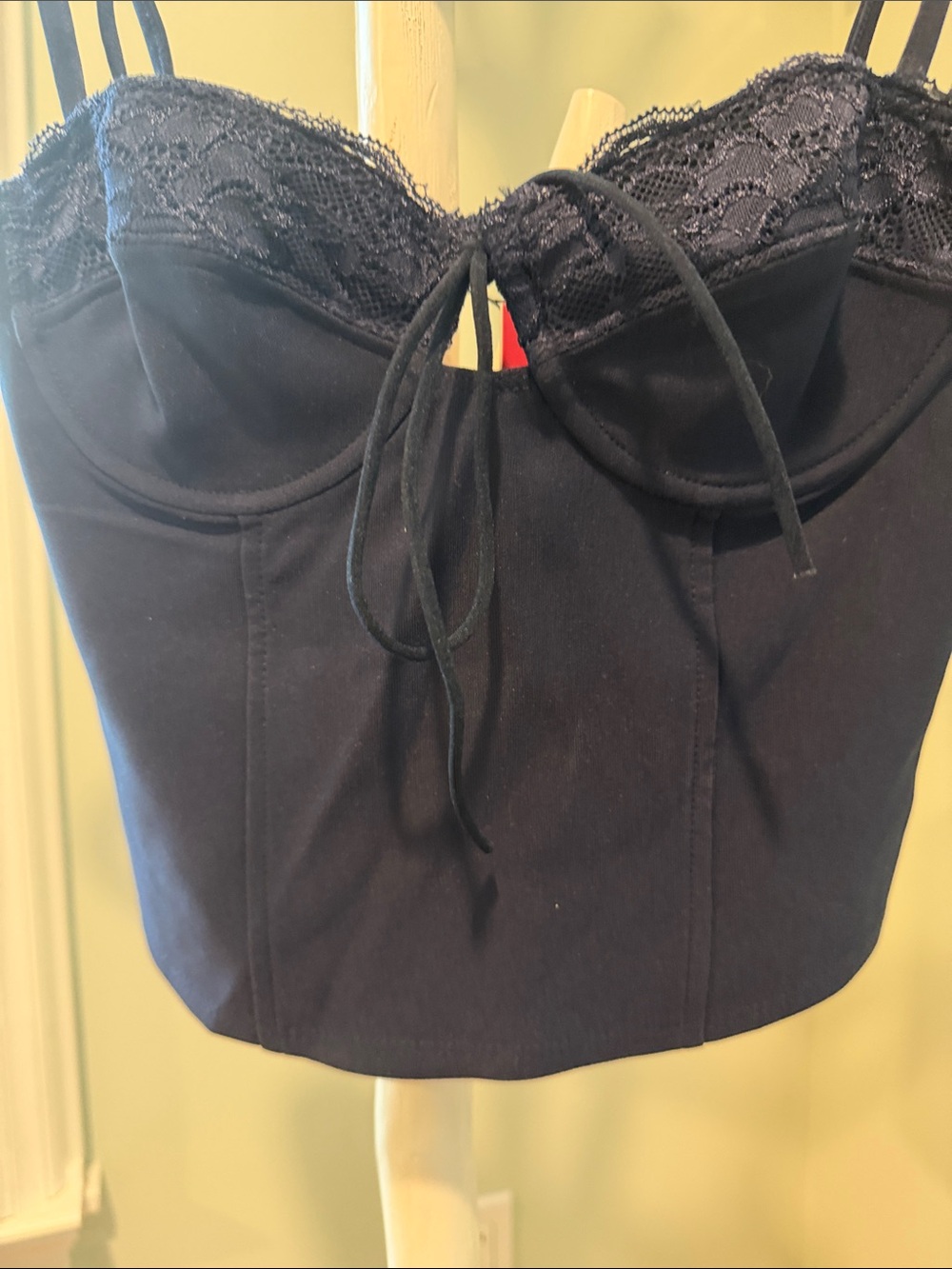 Edikted Maisey Lacey Cupped Corset - Picture 2 of 5